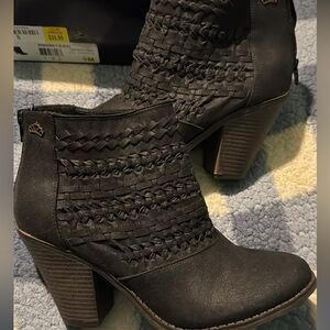 Women’s booties